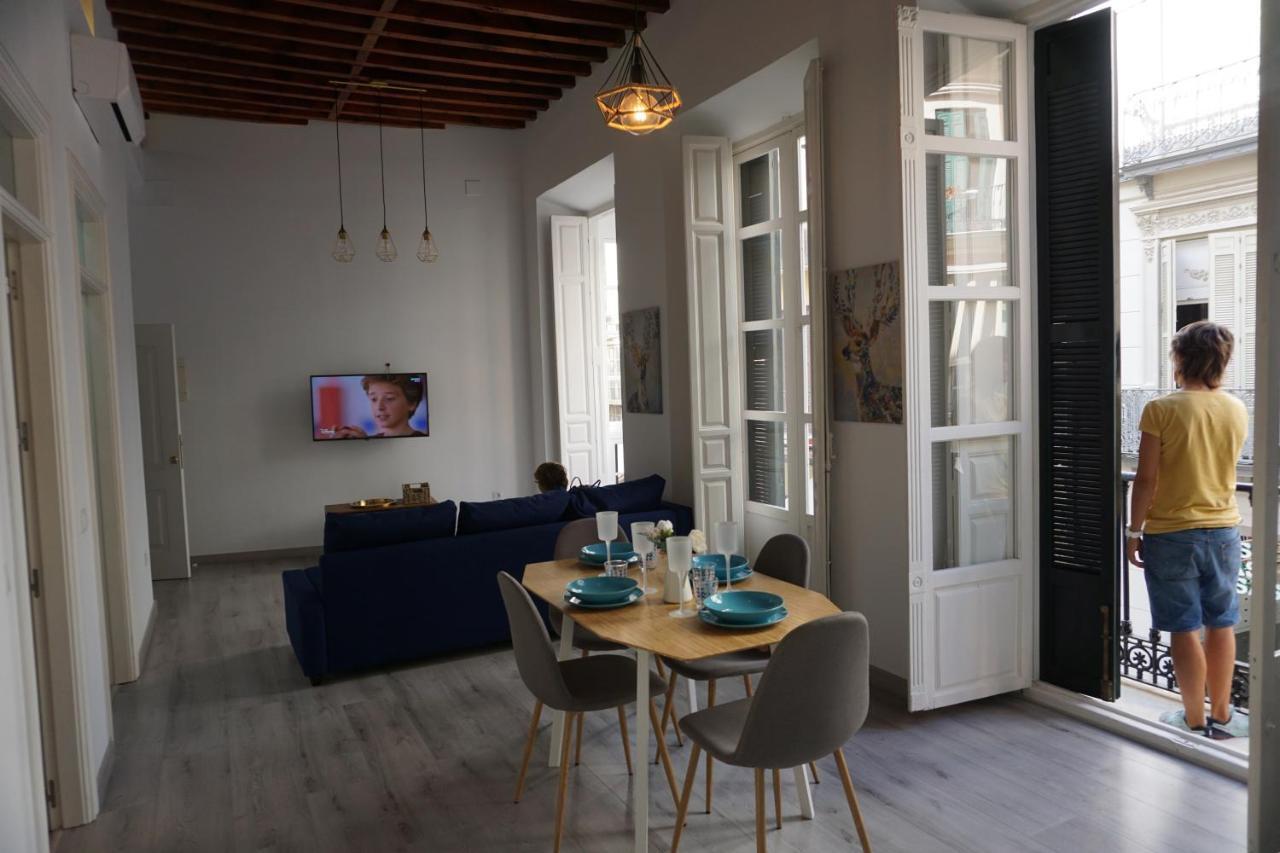 Apartamentos Mediterranea Centro Malaga Zewnętrze zdjęcie